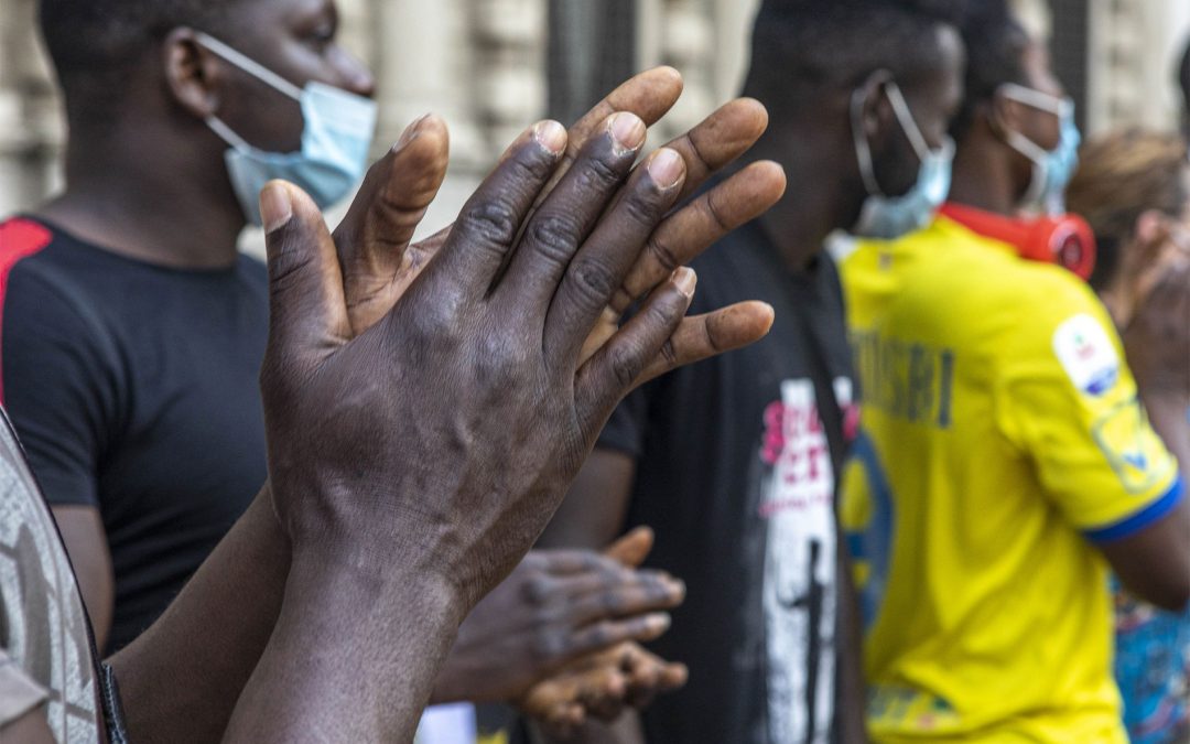 Immigrazione. Cgil Cisl Uil: “Dare permesso di soggiorno per attesa occupazione a chi ha un contratto di lavoro scaduto nelle more dell’esame della domanda di regolarizzazione”