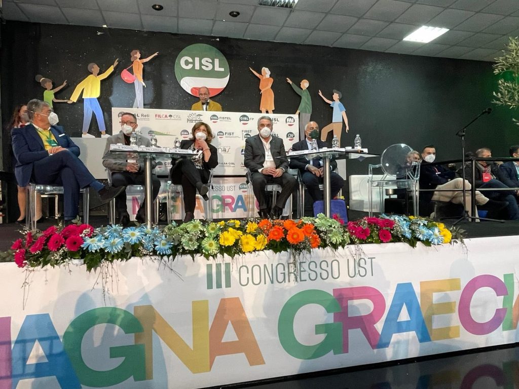 Δουλειά.  Sbarra στο συνέδριο Ust Cisl Magna Grecia: “Στηρίζουμε τη χώρα στο δρόμο της ανάπτυξης, της εργασίας και της ανάπτυξης”