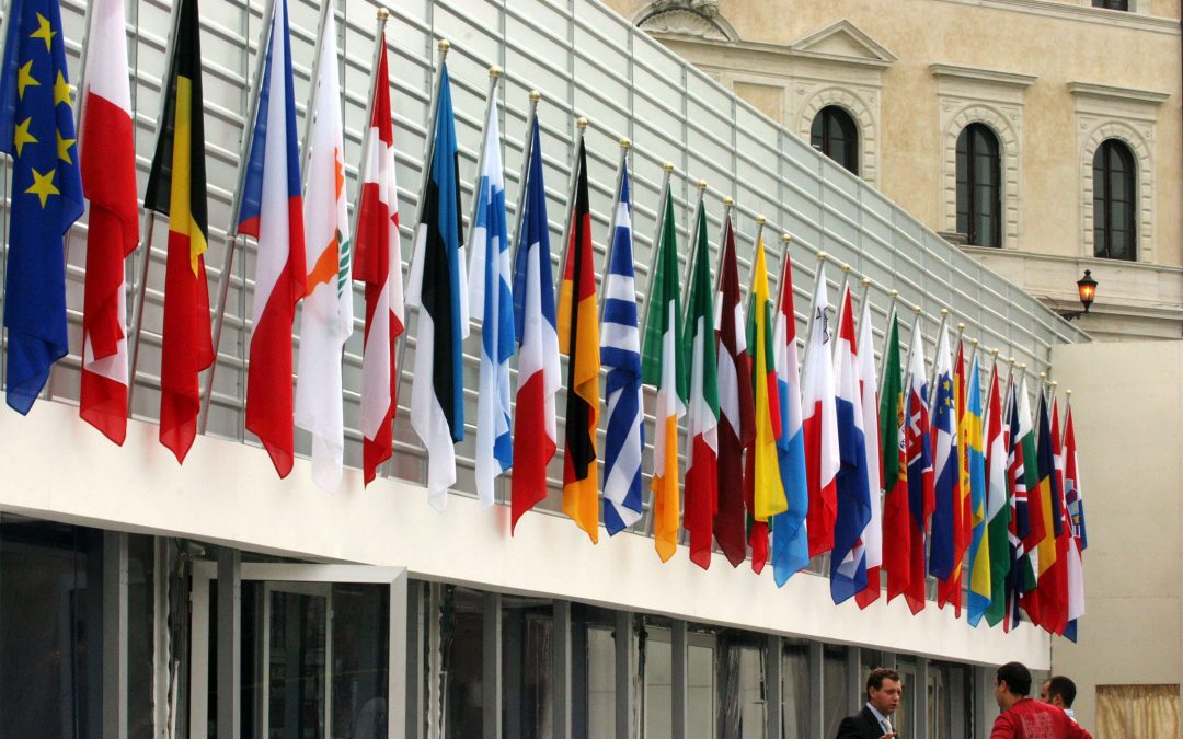 Salario minimo. Cgil, Cisl, Uil, approvazione Direttiva Ue passo avanti fondamentale