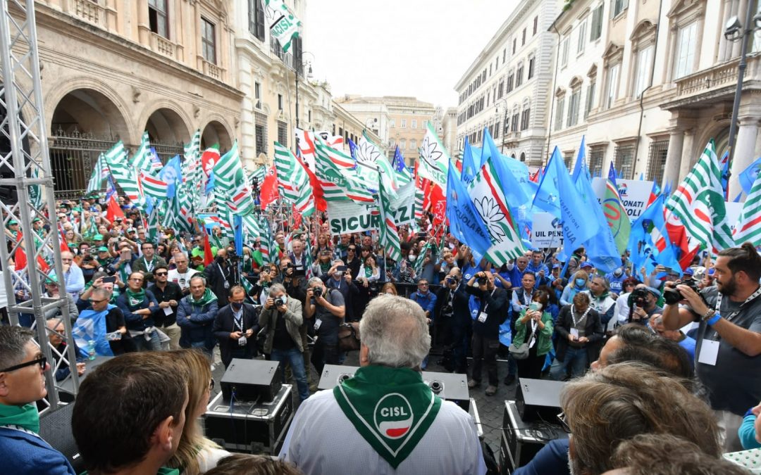 A Roma la Manifestazione di Cgil Cisl Uil per la salute e la sicurezza sul lavoro. Sbarra: “Bisogna fermare questa carneficina”