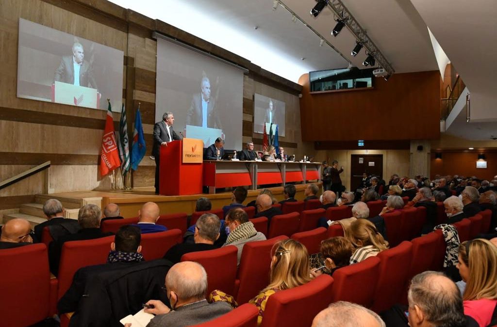 Manovra. Sbarra all’iniziativa di Spi Cgil, Fnp Cisl, Uilp Uil: “Ristabilire piena perequazione alle pensioni e dare risposte alla non autosufficienza, il Governo avvii subito il dialogo con il sindacato”