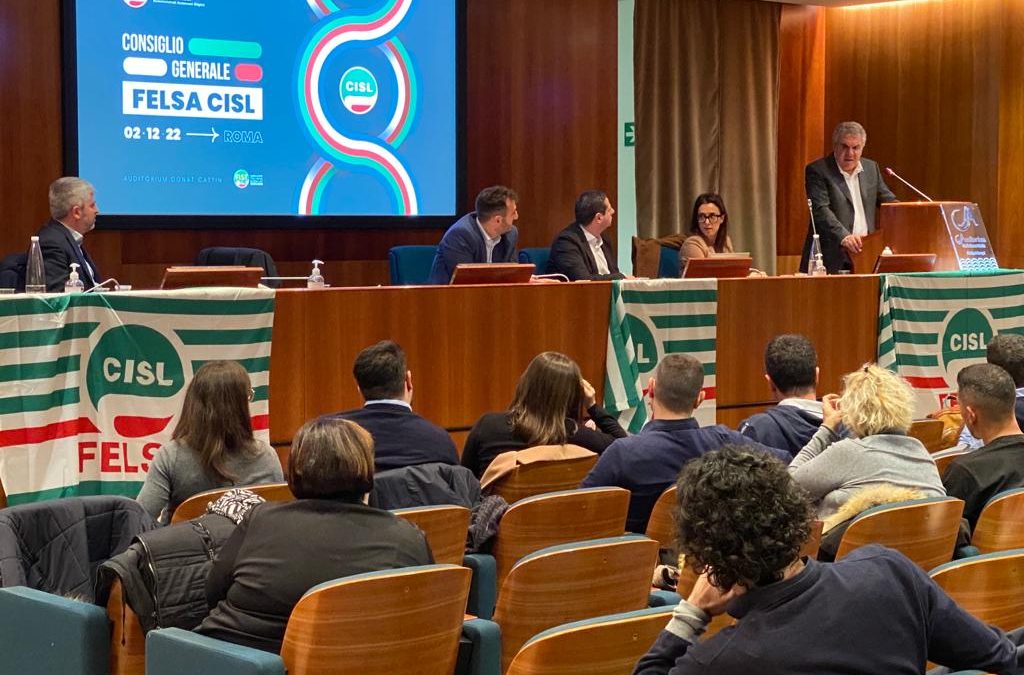 Lavoro in somministrazione. Sbarra al Consiglio generale della Felsa Cisl: “Rappresentare i lavoratori atipici, somministrati e autonomi significa presidiare un settore che ha bisogno di tutele concrete ed immediate”