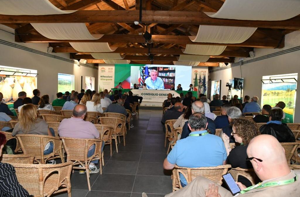 Giornate della Montagna Sila 2023. Sbarra al Consiglio generale della Fai: “Nella scalata della montagna vedo lo spirito della Cisl. L’energia di un fare lontano dall’ideologia, dal populismo, dalla demagogia”