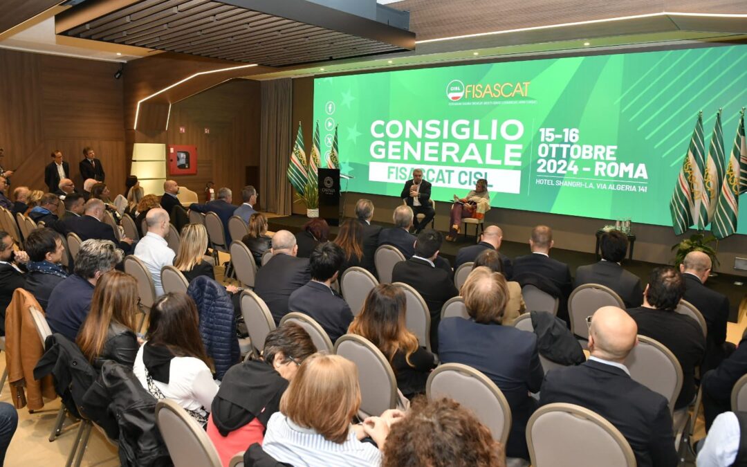 Manovra. Sbarra al Consiglio generale della Fisascat Cisl: “Da anticipazioni molti contenuti recepirebbero proposte avanzate dalla Cisl già da luglio. Se questi interventi fossero confermati i passi in avanti sarebbero innegabili”