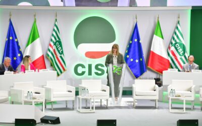XX Congresso Cisl. Fumarola apre la Tavola rotonda ‘E dopo il Pnrr? Costruire insieme un patto della responsabilità’: “Una coalizione di responsabili per disegnare un nuovo Accordo per il lavoro, la crescita e la coesione”