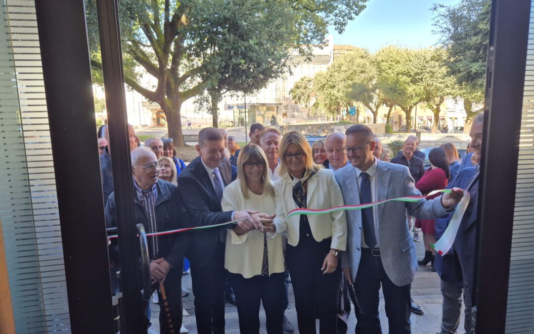 Lavoro. Fumarola all’inaugurazione della sede della Cisl a Rieti: “Nuovi servizi, infrastrutture ed occupazione per difendere le aree interne dallo spopolamento. Più tutele per lavoratori e famiglie”