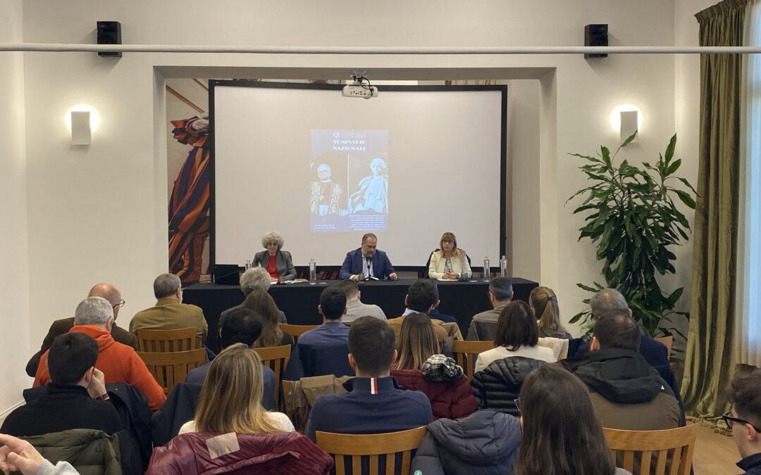 Lavoro. Fumarola al Seminario del Circolo culturale ‘Ettore Calvi’: “Costruire una grande alleanza su lavoro, centralità della persona, partecipazione”