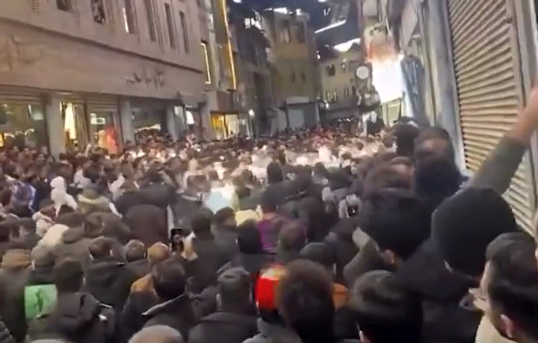 Iran. Fumarola: “Sostenere la lotta di chi chiede riforme, diritti civili, pluralismo, democrazia”