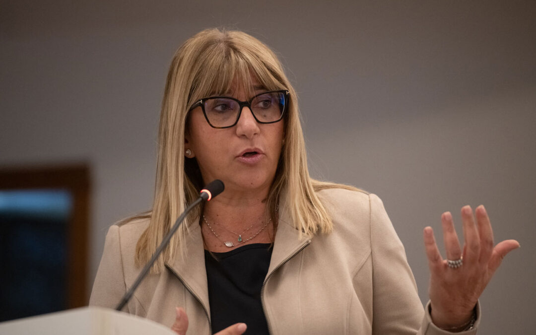 Iran. Fumarola: «Chiediamo con urgenza il ritorno alla via del dialogo diplomatico. Pieno sostegno alle donne e ai giovani iraniani che hanno sfidato un regime autoritario, sanguinario e oscurantista degli ayatollah»