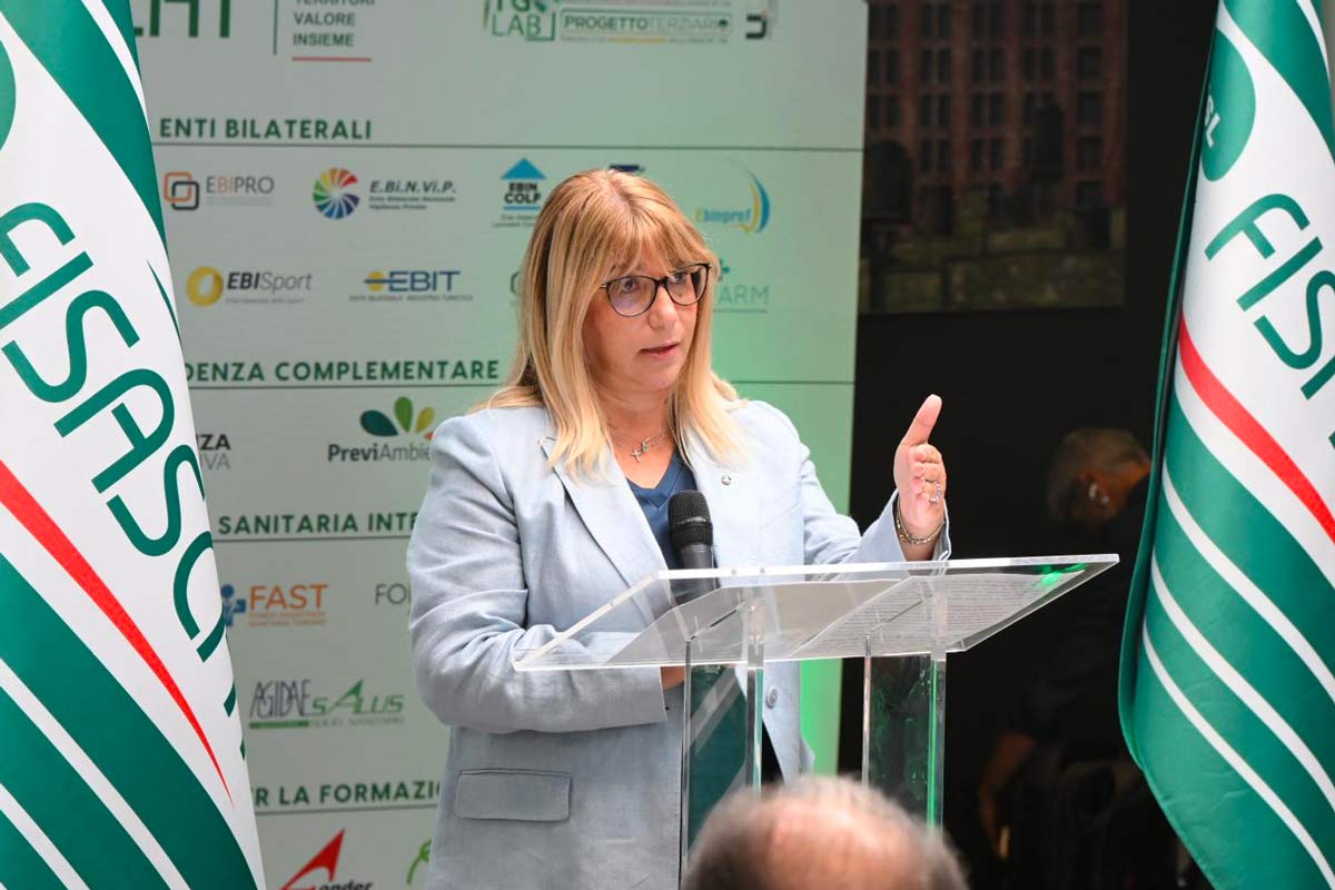 Dialoghi-sul-lavoro-nel-terziario-privato-38 Daniela Fumarola contro il dumping contrattuale nel terziario: tutelare il contratto leader contrasta la concorrenza sleale alle imprese sane