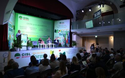 Scuola. Fumarola alla Conferenza programmatica della Cisl Scuola: «Servono 30 mila assunzioni Ata, stabilizzazioni sul sostegno e più risorse. Guai a pensare di creare classi-ghetto»