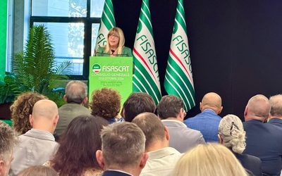 Terziario. Fumarola al Consiglio Generale della Fisascat: «Contratti veloci, difesa dei salari e un Patto Sociale per far crescere l’Italia»