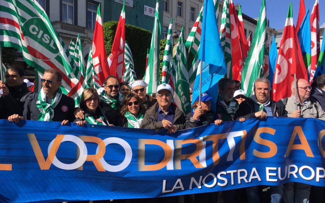 A Bruxelles la ‘Marcia per un’Europa più equa per i lavoratori’. Sbarra: “Far ripartire l’Europa della solidarietà e del lavoro per rilanciare lo sviluppo e arginare velleitari sovranismi”