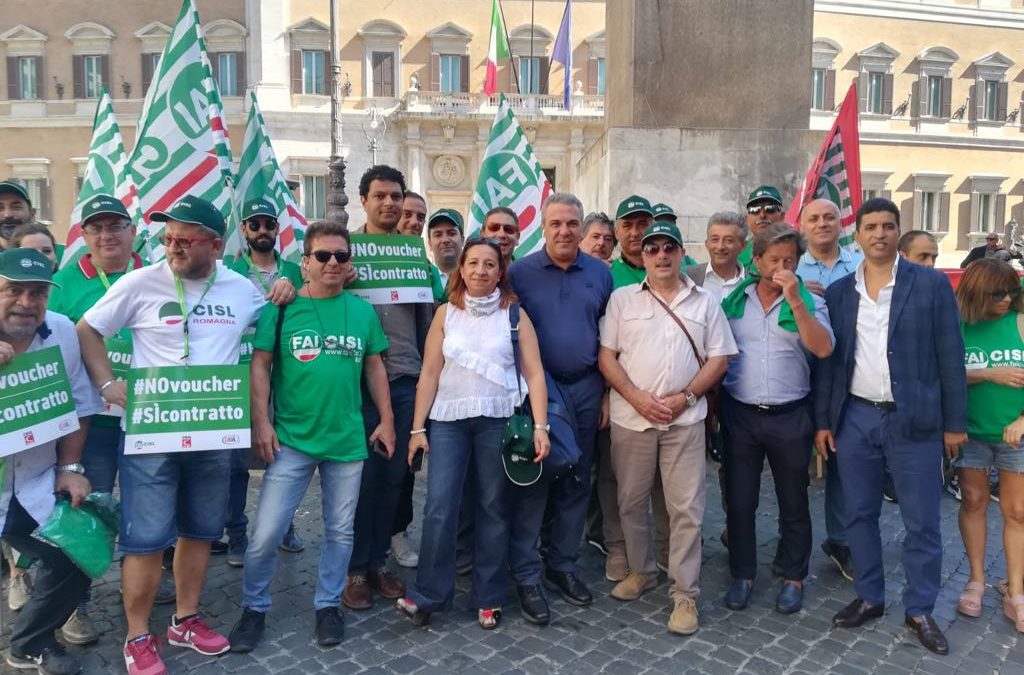 Lavoro. Sbarra: “No a reintroduzione voucher in agricoltura, si danneggerebbe l’intero settore”