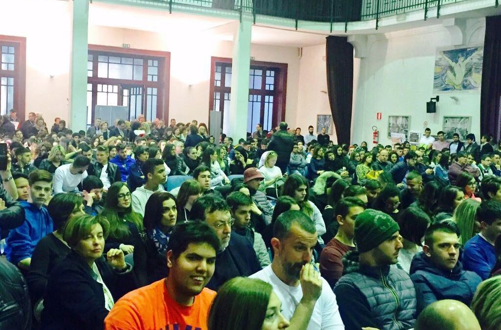 Giovani e scuola. Furlan: “Con istruzione e lavoro cittadini a pieno titolo, ma l’alternanza non sia impiego sottopagato”